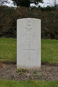 Harrogate (Stonefall) Cemetery - Woollard, Thomas Henry